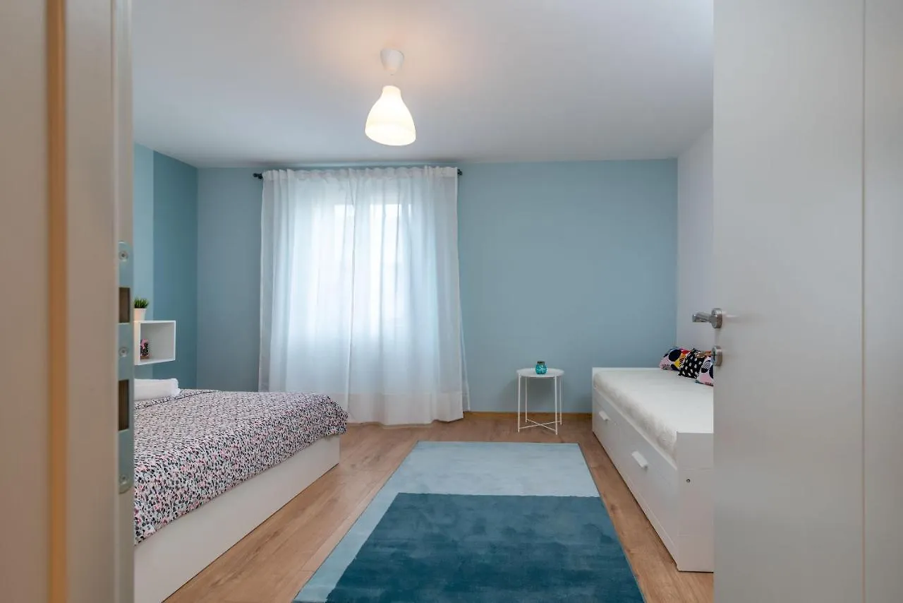 House Polus Villa Trogir 0*,  Croatia